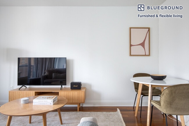 Photo - 290 3rd Ave Unit FL15-ID1189