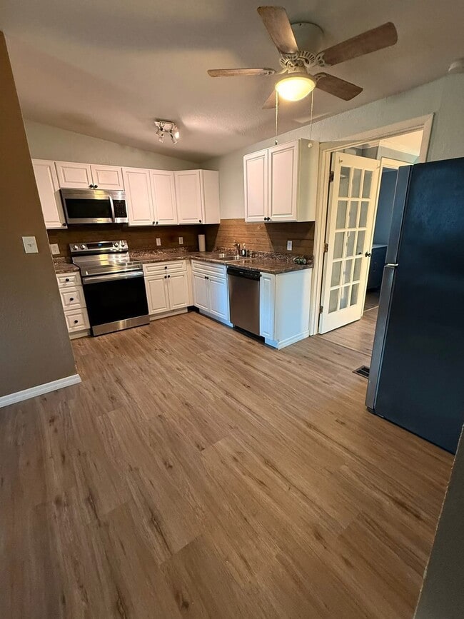 Photo - 10495 118th Ave N