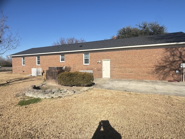 Photo - 3564 Mills Rd