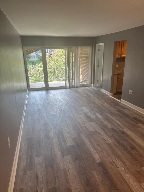 Photo - 406 Girard St