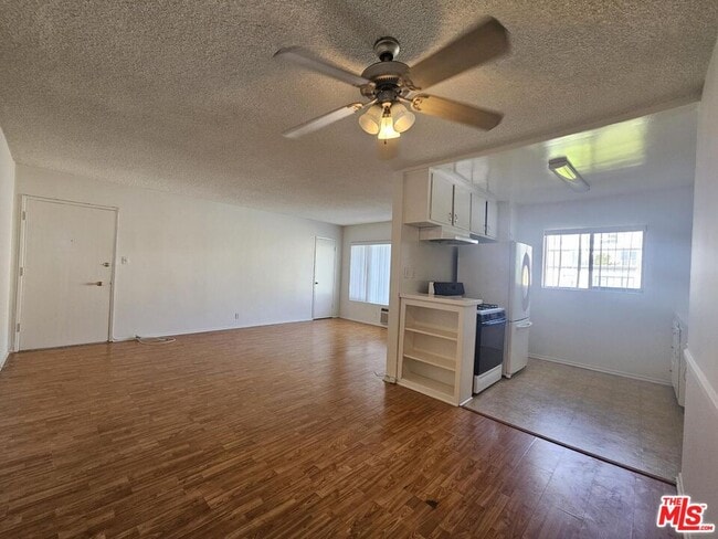 Photo - 928 N Ogden Dr Unit 9