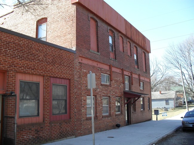 Photo - 841 Ottawa St Apartments Unit 7