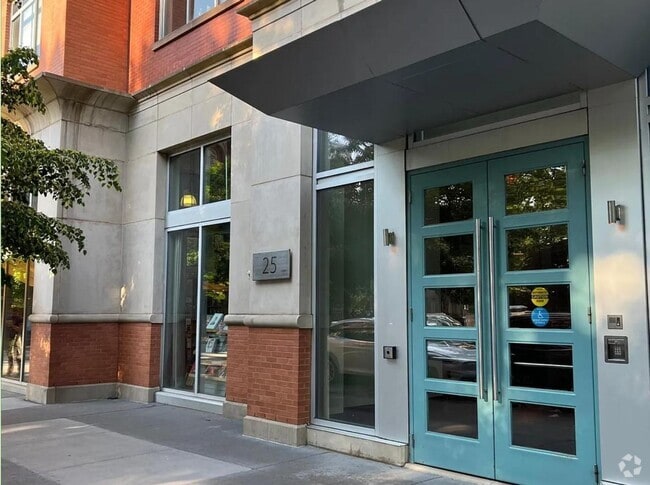 Building Photo - 25 McWilliams Pl Unit 302 Rental