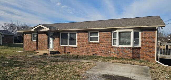 Building Photo - 3 BEDRM Ranch Style Home MT Juliet TN