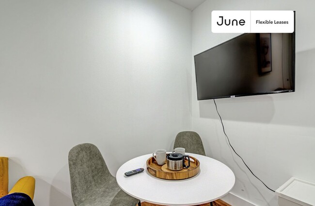 Modern ROOM at The Kensington House
