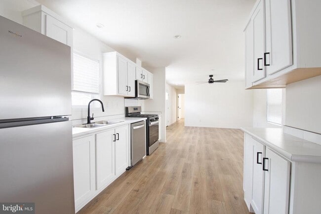 Photo - 11386 1st St