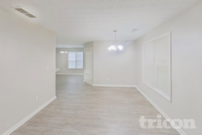 Photo - 6050 Fieldwood Ln