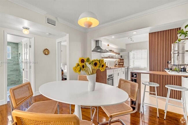 Building Photo - 915 8th St Unit 101 Rental