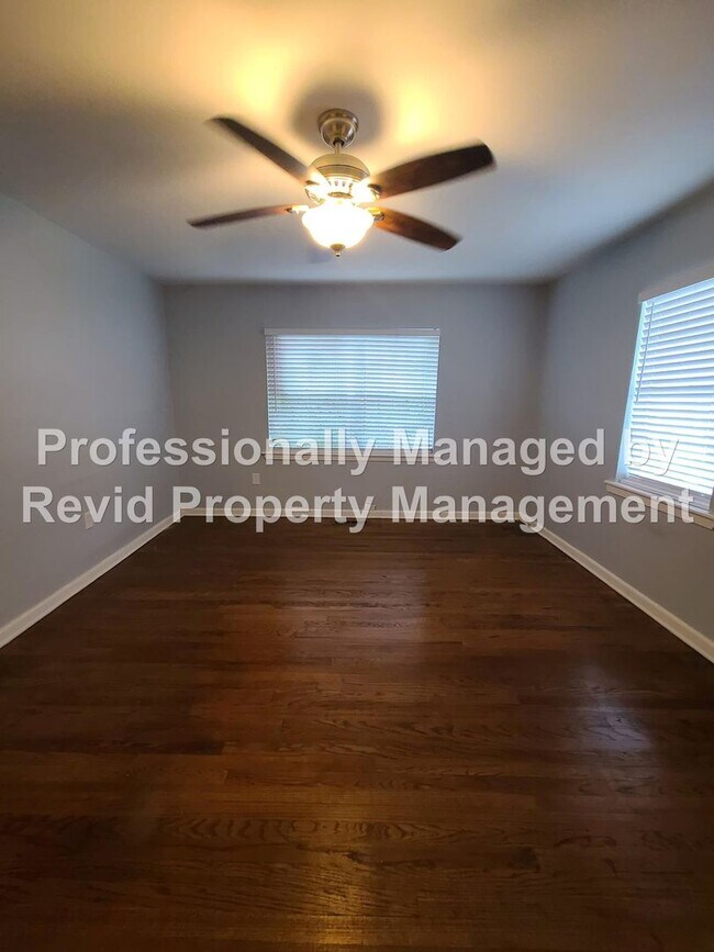 Photo - ESS 1205 Unidad 1205 A