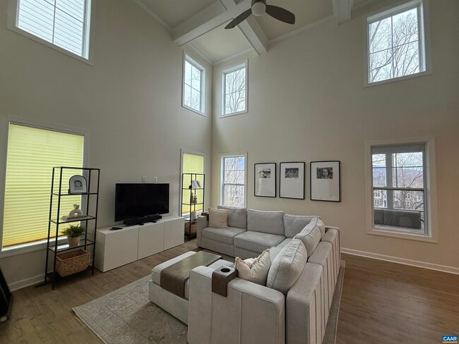 Photo - 234 Bishopgate Ln