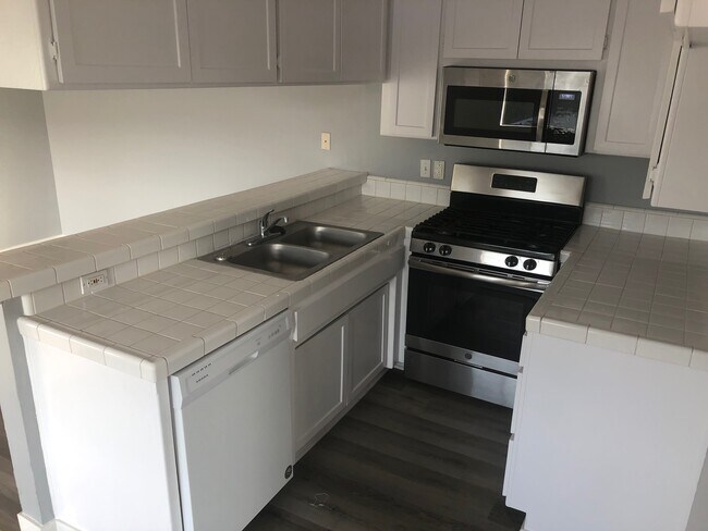 Photo - 2756 S Sepulveda Blvd Unidad 104