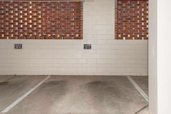 Photo - 505 E Huron St Unidad 707