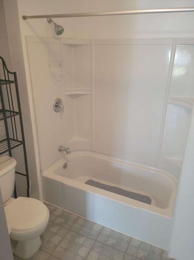 Photo - Spacious 2 Bedroom Home with possible 3rd bedroom or office space!