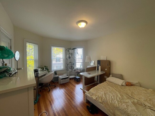Photo - 10 Chandler St Unit 2