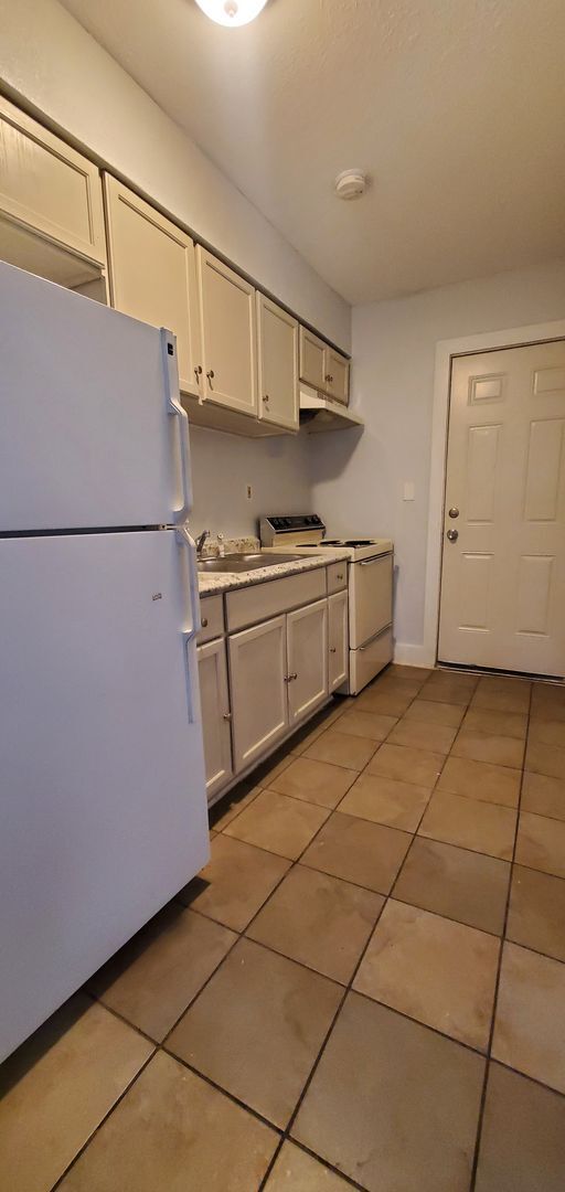 Photo - Benton Blvd 2-Bed Unit 2703-2