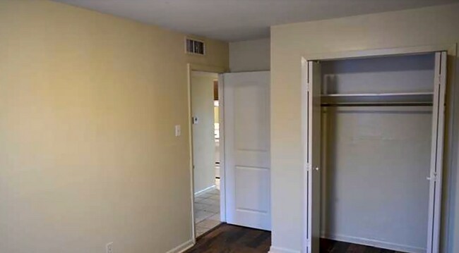 4554 Y A Tittle Ave Unit Y A Tittle Ave - Unit 2