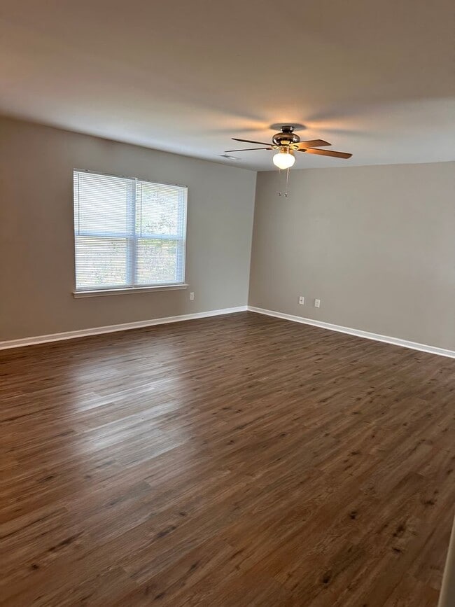 Photo - Great home in quiet neighborhood