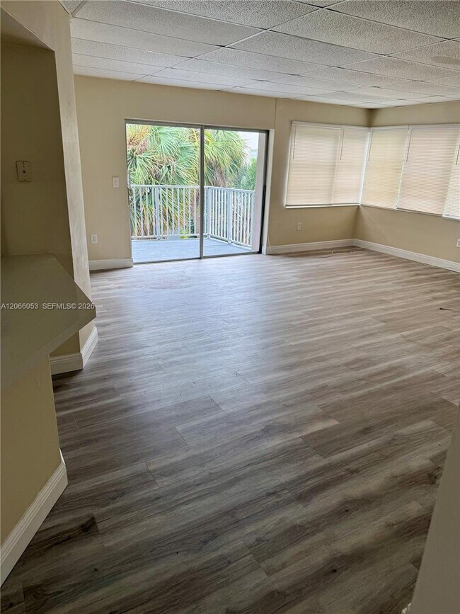 Photo - 9390 E Bay Harbor Dr Unit 10