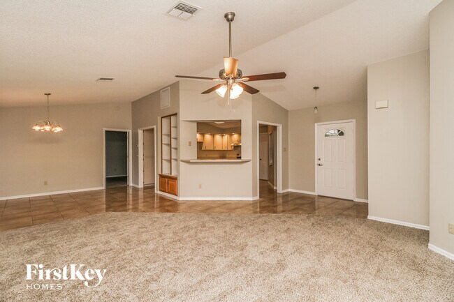 Photo - 1811 E Cooper Dr