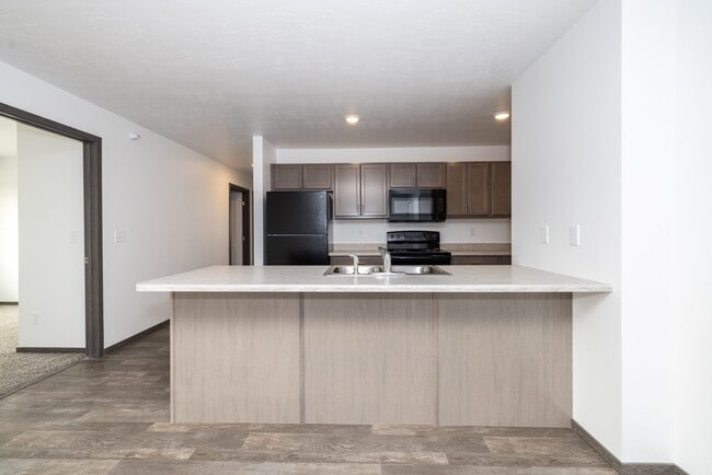 Building Photo - Yukon at Benson Rental