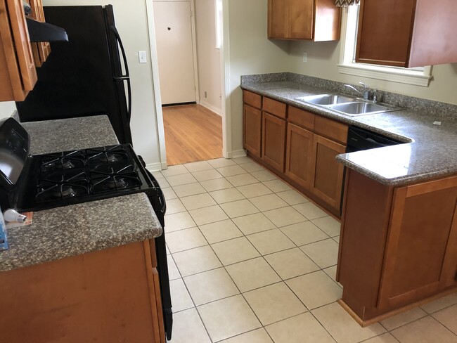 Photo - 7010 Milne Blvd Unit 7010