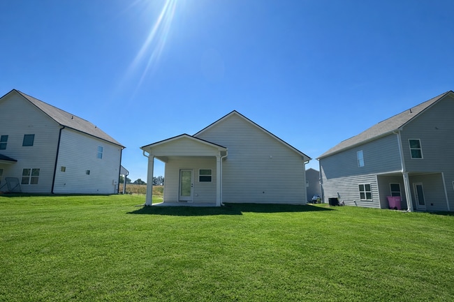 Photo - 184 Fair Oak Ln