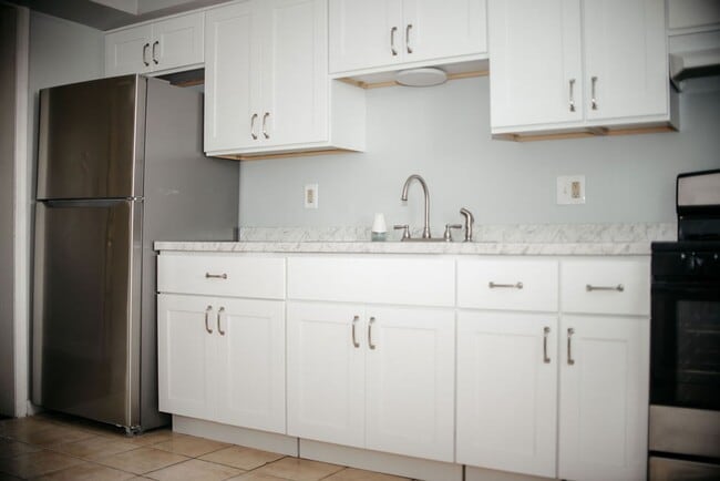 Photo - 1080 Kelly Dr