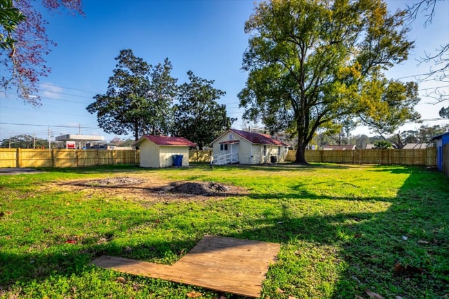 Photo - 541 New Berlin Rd