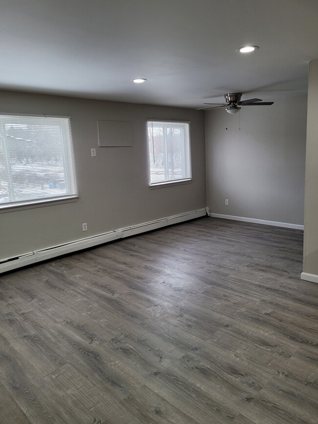 Photo - Ivy Hill Gardens