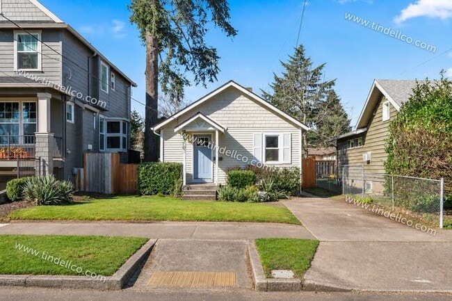 Photo - Charming 1-Bedroom Home in Portsmouth with A/C, Fenced Yard & Off-Street Parking