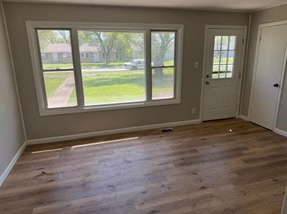 Building Photo - 2010 Vermont St