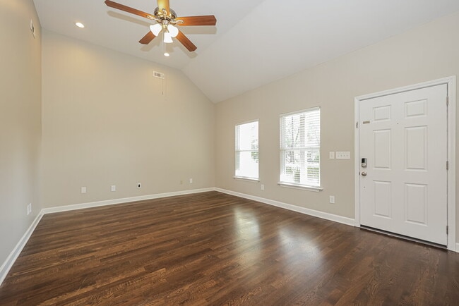 Photo - 111 Parrish St