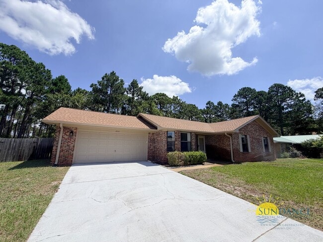 Building Photo - Beautifully Updated 3BR Home in Mary Esther!