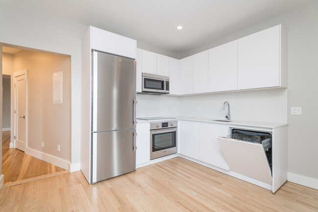 Building Photo - 35 South St Unit 10 Rental