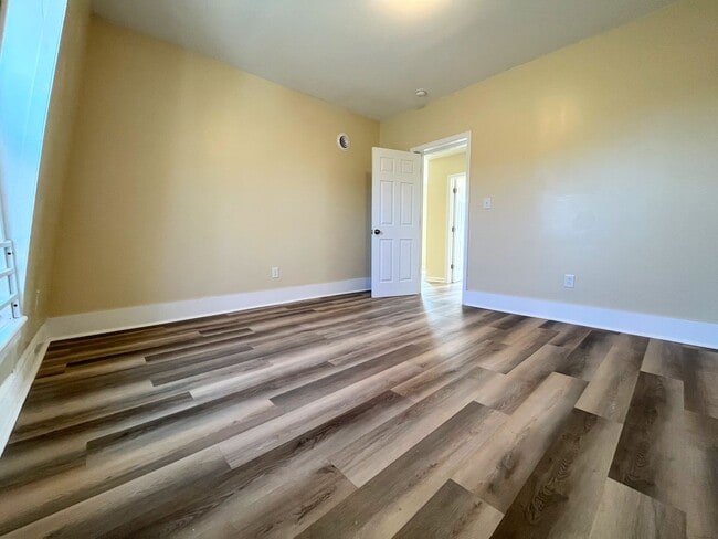 Photo - 86 Hawley St Unidad 4- 3rd Floor