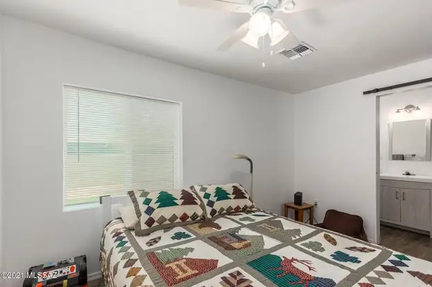 Photo - 2019 E Silver St