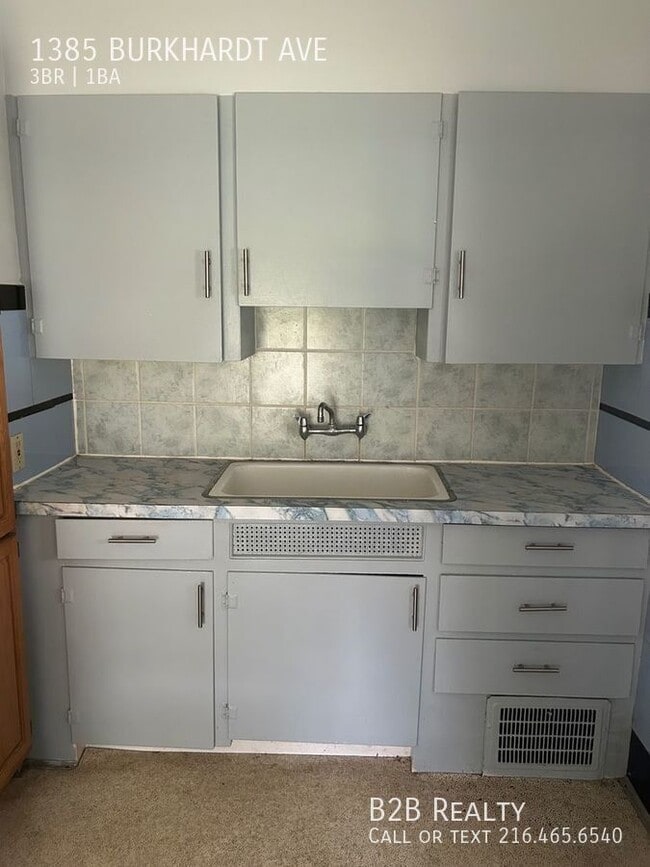 Photo - 1385 Burkhardt Ave