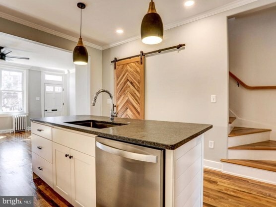 Kitchen - 255 New Holland Ave