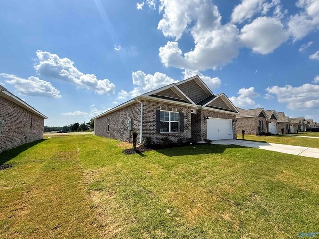Photo - 124 Betty Williams Dr