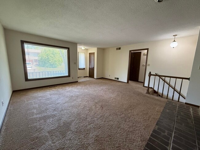 Photo - 1307 W Lexington Cir