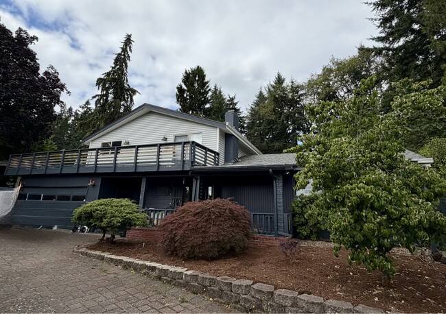 Building Photo - 1780 W 24th Ave