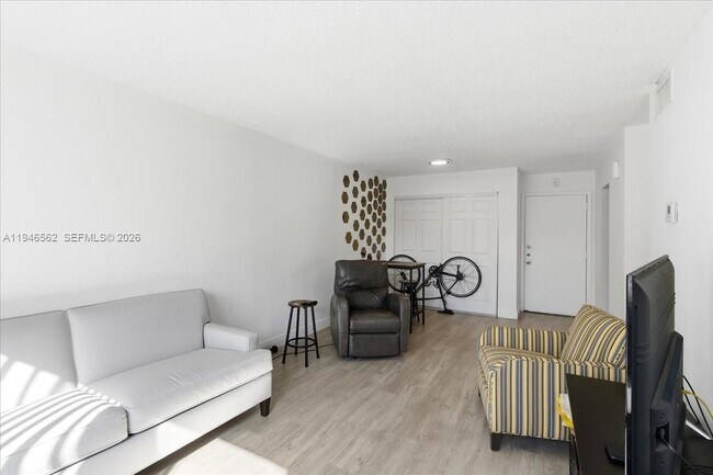 Photo - 17255 SW 95th Ave Unit 355