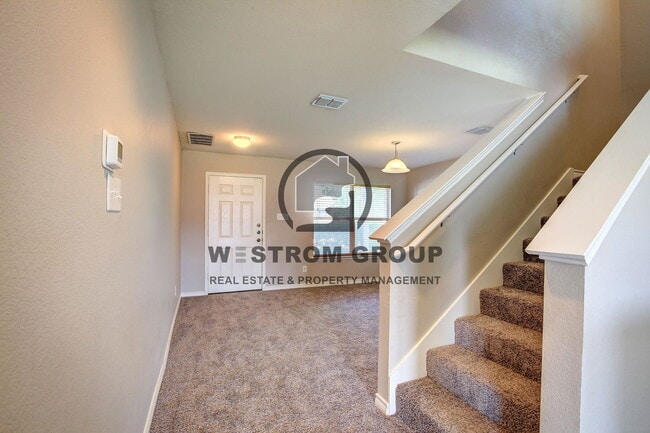 Photo - 1057 Castle Top Dr