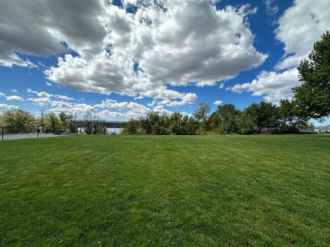 Photo - Newly Remodeled Home With River View!