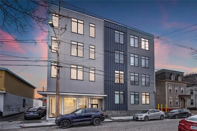 Building Photo - 468 W Fountain St Unit 304 Rental