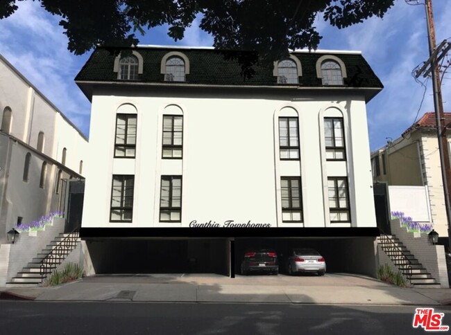 Photo - 9019 Cynthia St Unidad B Rental