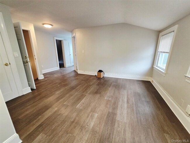 Photo - 190 Bryant Ave
