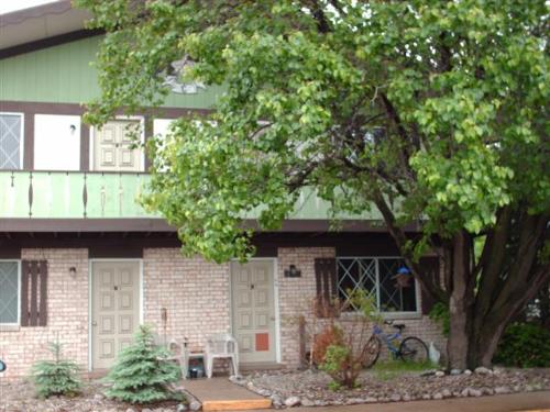 Photo - Country Side Apartments