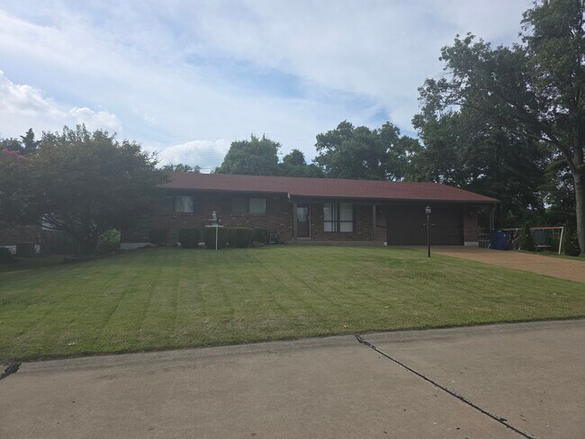 4115 Brevity Dr