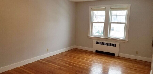 Photo - 192 Holbrook Rd Unit Apt 4